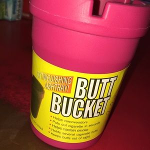 Cigarette butt bucket